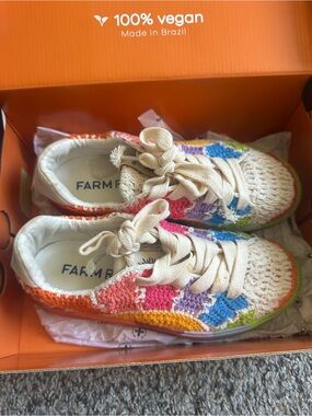 Farm Rio Sunset Crochet Flatform Sneakers - size 6.5